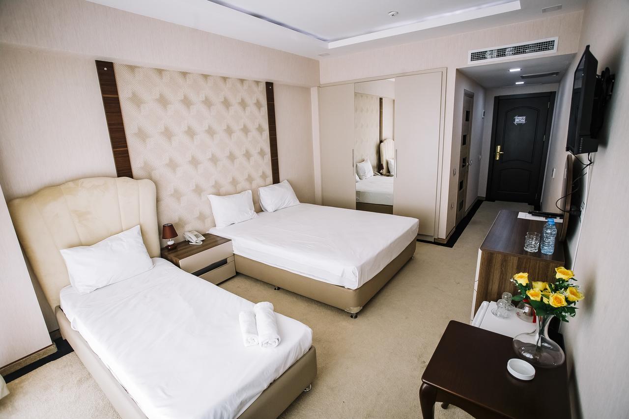 Continent Hotel Baku Exterior photo